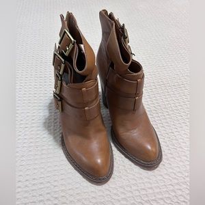 Chinese Laundry Brown Boots. Size 8 worn a few times!